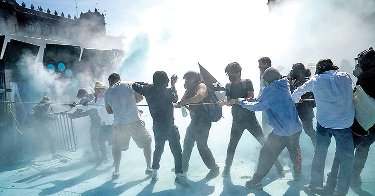 مکزیکوسیتی در آتش خشم «نسل زد»