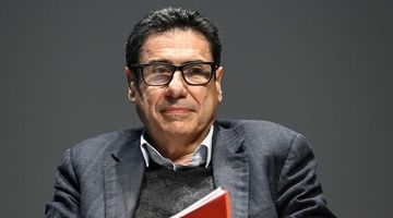 روایت «آگیون» از نوآوری