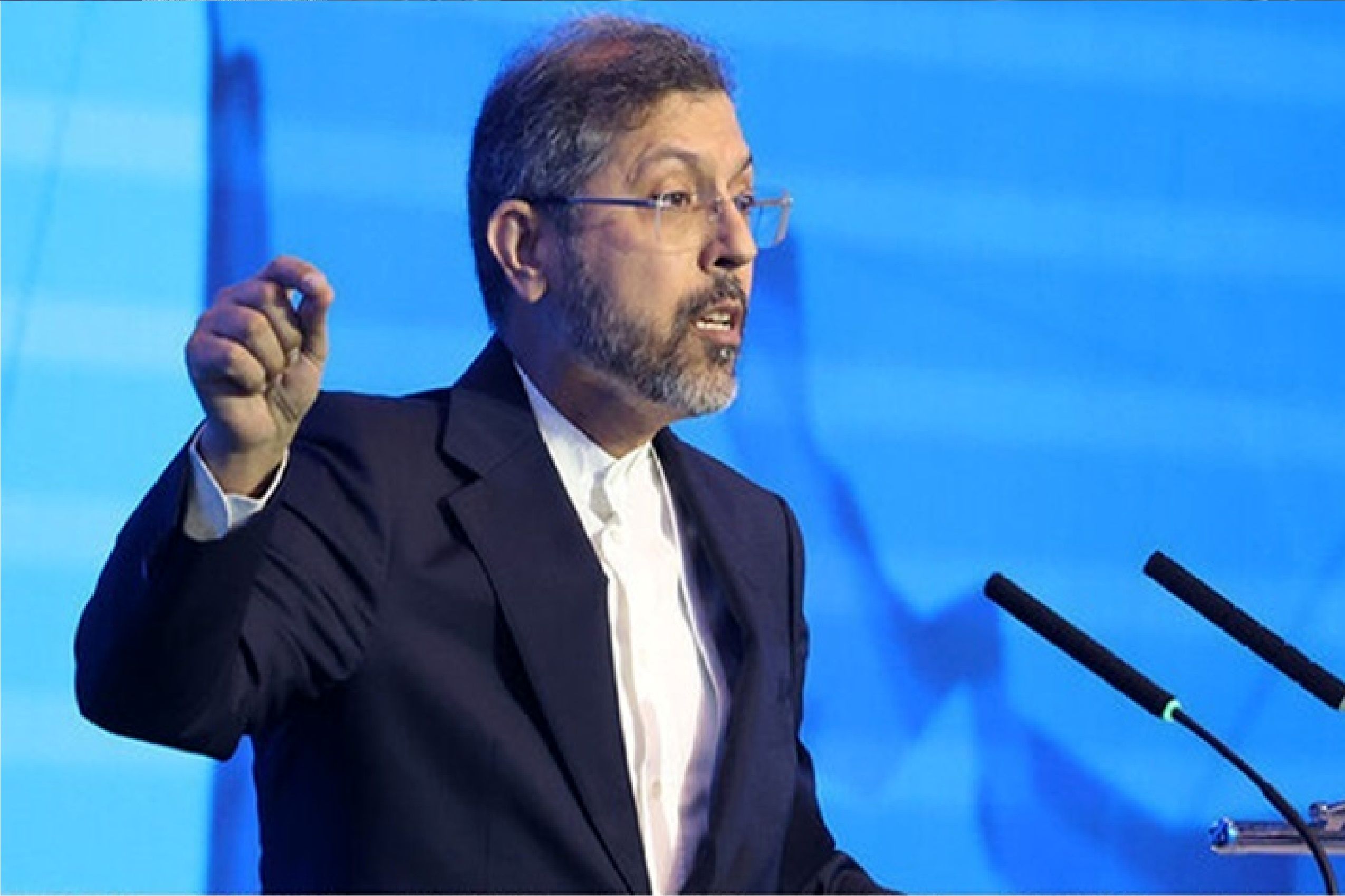 معاون عراقچی: چین نقش سازنده در تحولات جهانی دارد