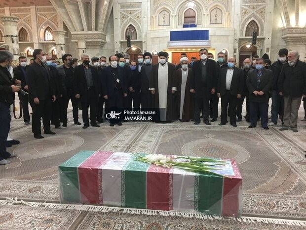 تشییع پیکر شهید فخری‌زاده در حرم مطهر امام خمینی با حضور سید حسن خمینی+عکس