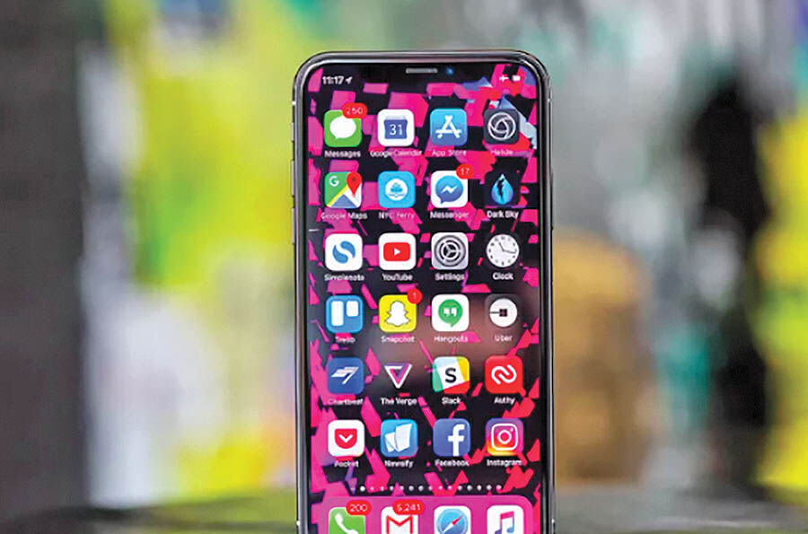 دردسر اپل برای تامین صفحه نمایش OLED 