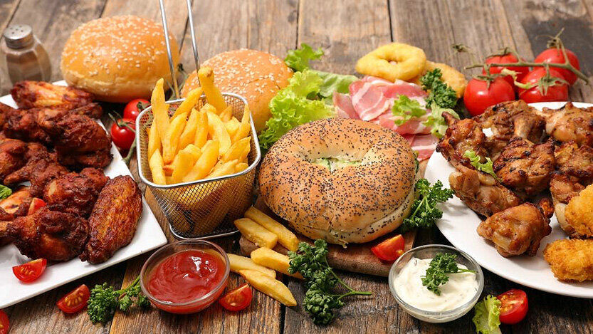 غذاهایی که باعث ابتلا به سرطان می‌شوند
