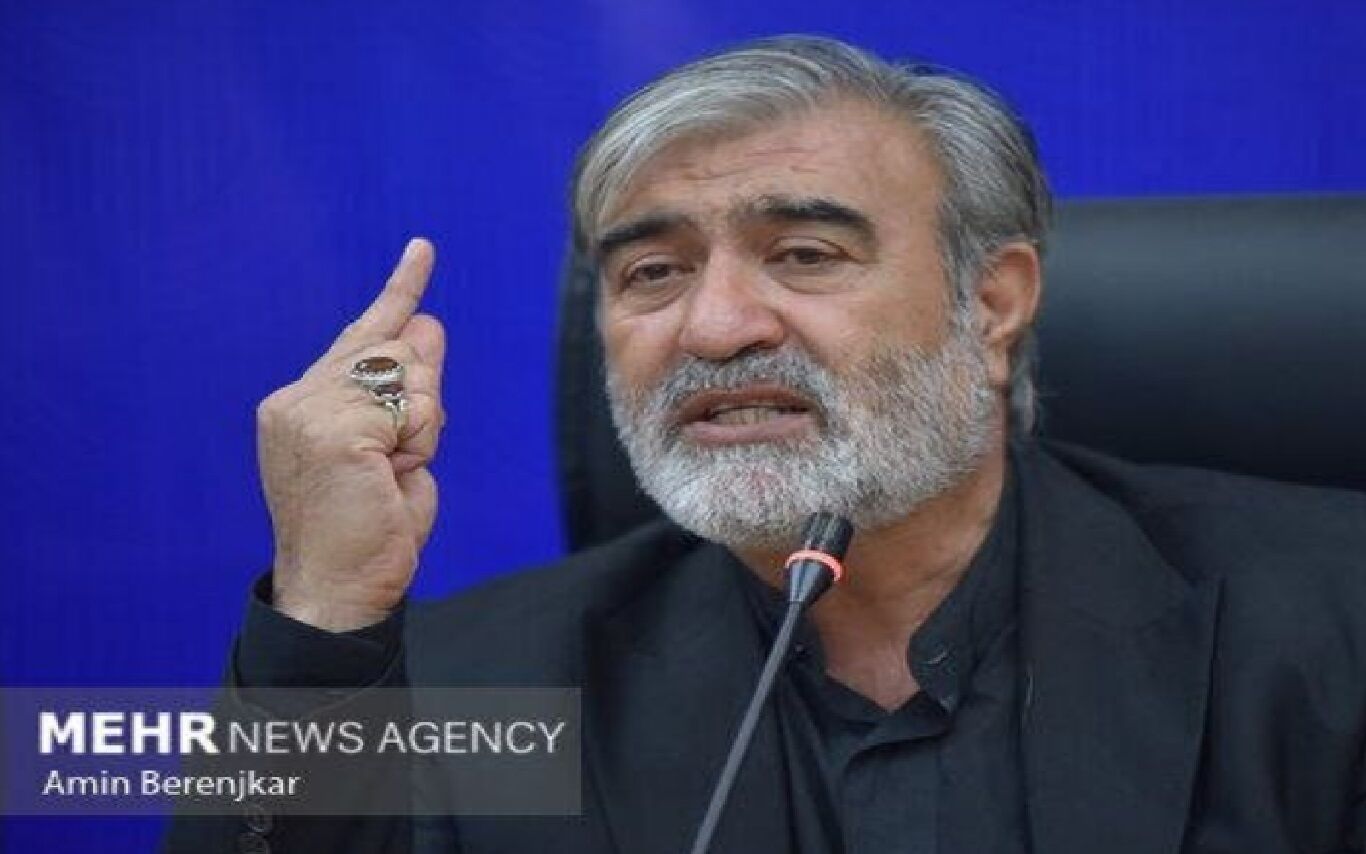 ابراهیم عزیزی: عاقبت دست درازی به ایران مشخص است/ برای جنازه سربازان آمریکایی گورستانی در ایران وجود نخواهد داشت