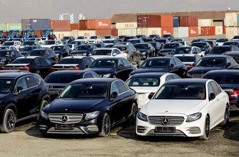 مجلس به دولت برای واردات خودرو مجوز داد