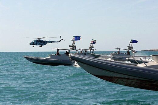 قدرت نمایی پدافند هوایی دریا و کروزهای هوشمند نیروی دریایی سپاه+فیلم
