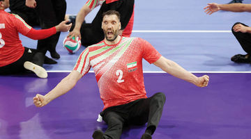 مجسمه ما را نسازید!
