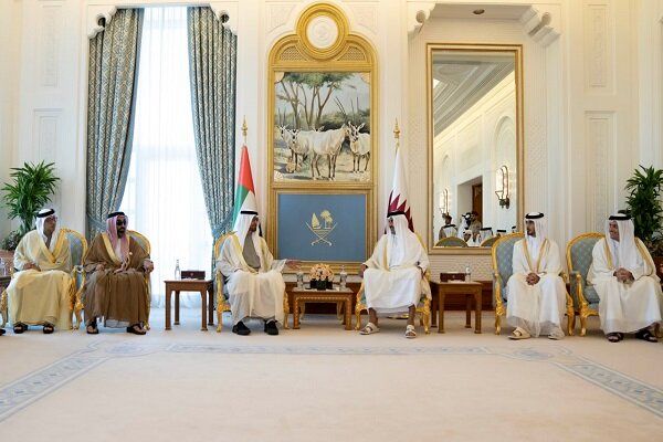 رایزنی امیر قطر با رئیس امارات