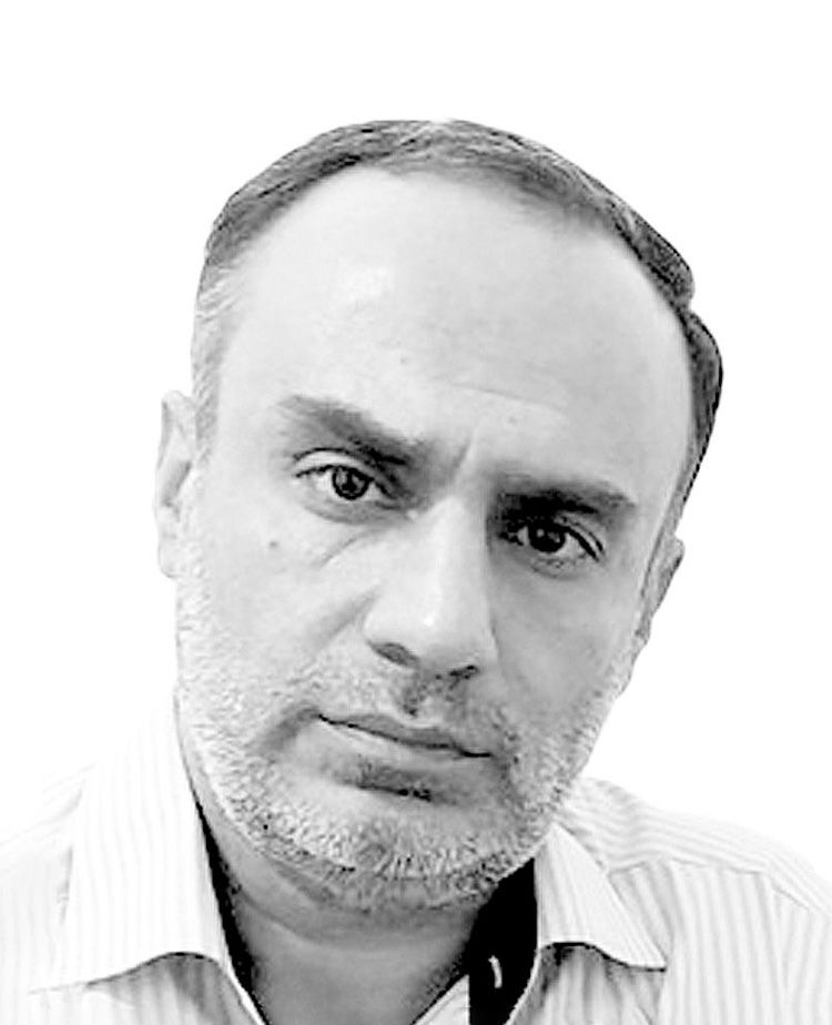 احمد  رشیدی‌نژاد