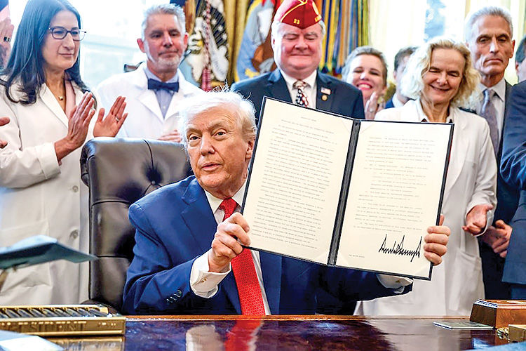 رئیس‌جمهور بی‌ترمز در آمریکای دوپاره