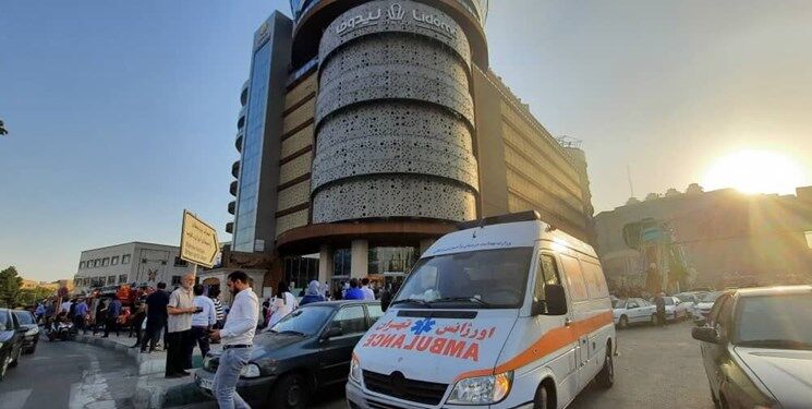 جزئیات اطفاء حریق در مجتمع تجاری لیدوما/۳۰ نفر نجات پیدا کردند