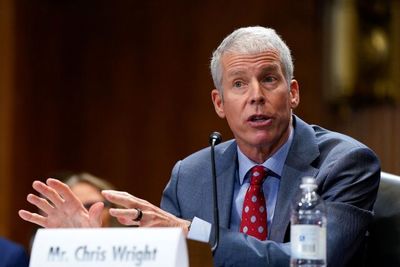 اظهارات وزیر انرژی آمریکا درباره قیمت بنزین/ نرخ بنزین به اوج رسیده است