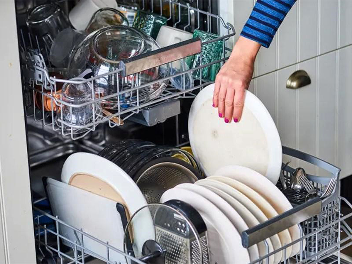 چشم‌انداز کارآیی و نوآوری  در ماشین ظرفشویی هوشمند