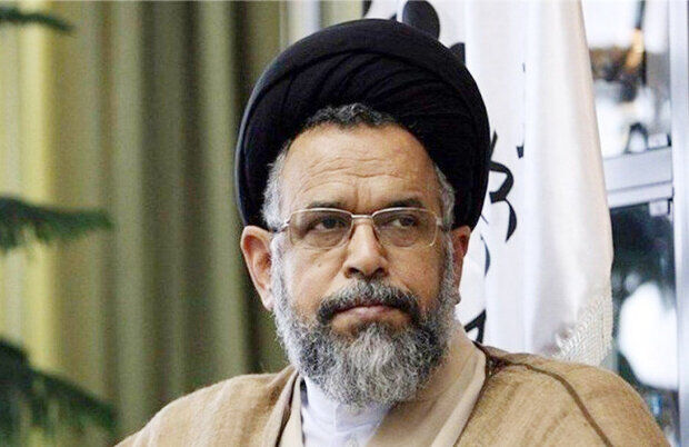 حضور وزیر اطلاعات در محل شهادت شهیدان سلیمانی و المهندس