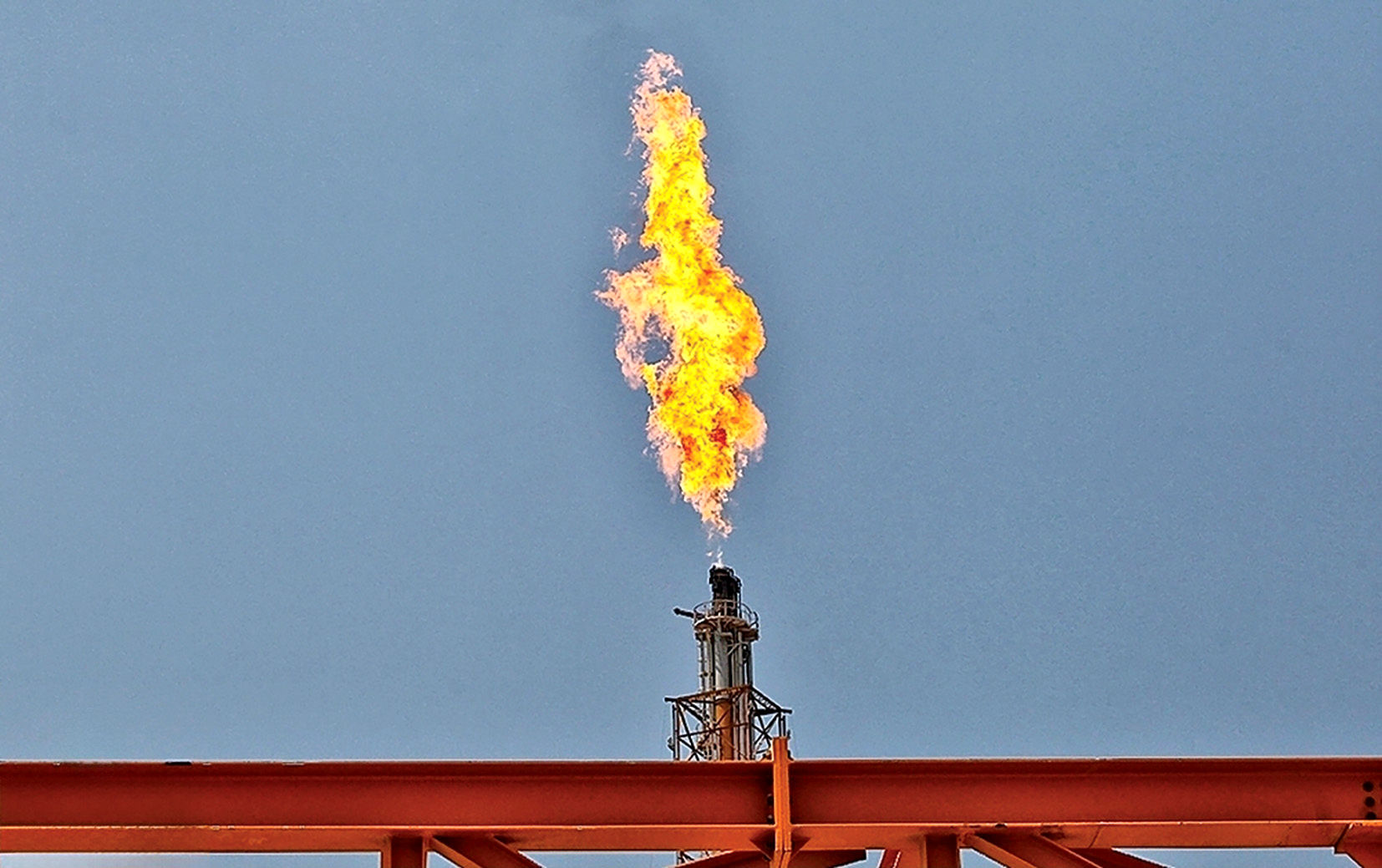 تاکید بر مهار گازهای مشعل