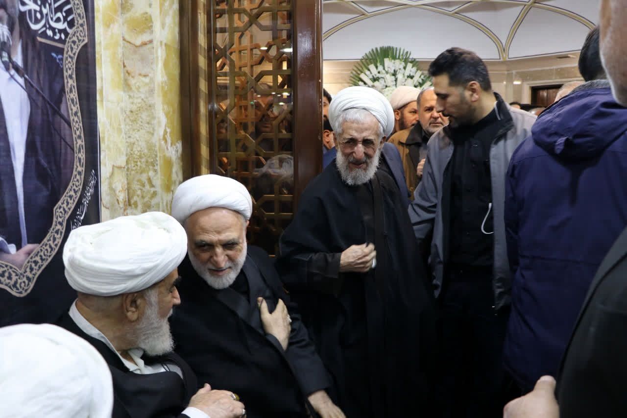 حضور چهره‌های مختلف سیاسی در مراسم ختم فرزند صدیقی+ عکس