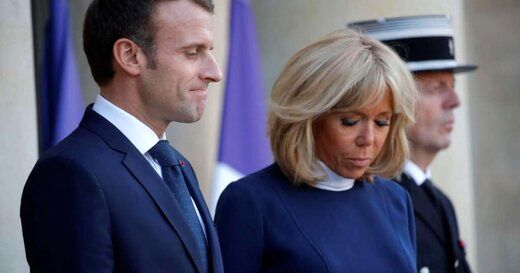ادای احترام مکرون و همسرش به ناپلئون+ عکس