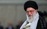 روزنامه اصولگرا: انتقام خون رهبر شهید تنها با ابزار نظامی محقق نمی شود/ حقوق سلاحی مؤثر در اختیار دولت‌هاست