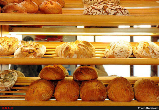 قیمت نان فانتزی به صورت عرضه و تقاضا تعیین می‌شود/ دیگر نرخ مصوب نداریم 