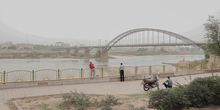 تغییر ساعات کاری ادارات خوزستان به دلیل وقوع گردوغبار 