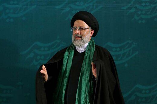 ابراهیم رئیسی، کدام چهره سیاسی را منجی کشور می دانست؟