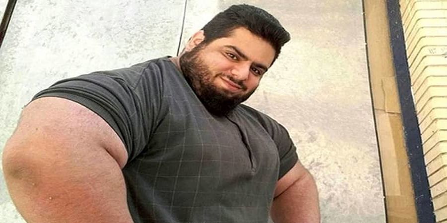 ژست عجیب هالک ایرانی در مراسم عزاداری محرم/ عکس