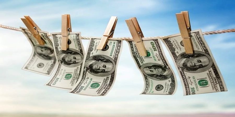 اختلاف نظرها درباره حذف دلار 4200 تومانی