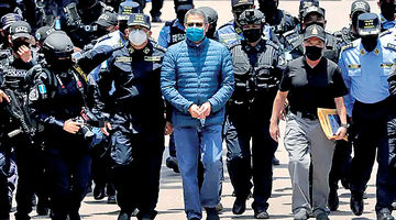 عفو پدرخوانده کوکائین