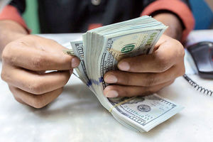 بازار ارز در شرایط نیمه‏‏‏‌تعطیل