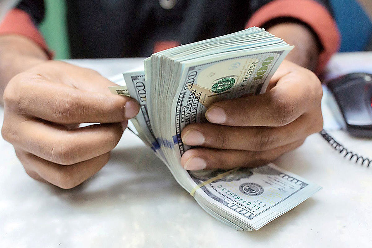 بازار ارز در شرایط نیمه‏‏‏‌تعطیل