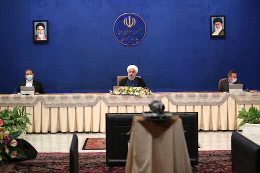 روحانی: صادرکننده‌ای که ارز را وارد بازار نکند خائن است /مراسم عروسی و عزا تا اطلاع ثانوی تعطیل است