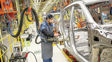 مطالبه رانتی در قیمت خودرو