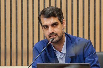 انتقاد نماینده عضو جبهه پایداری مجلس از هیات رئیسه درباره یک استیضاح/ ما وکیل الدوله نیستیم 