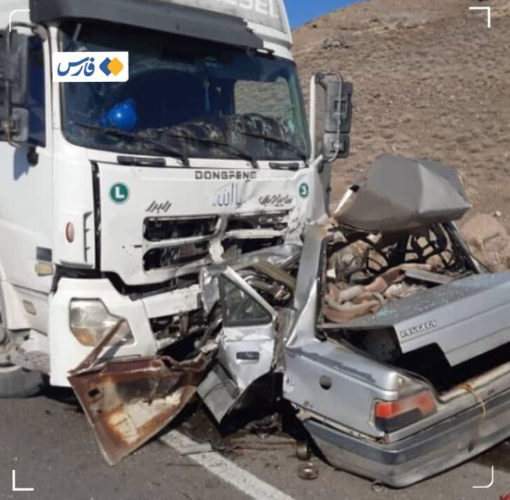  برخورد وحشتناک پژو با کامیون کشنده/ ۵ نفر کشته شدند 