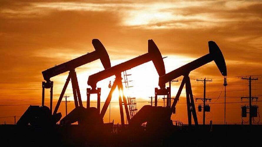 رقابت در تولید نفت خام/ روسیه، عربستان را کنار زد