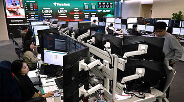 سقوط  دومینووار  بازارها