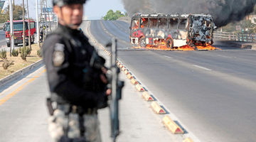 شورش خیابانی پس از قتل رئیس ابرکارتل مکزیکی