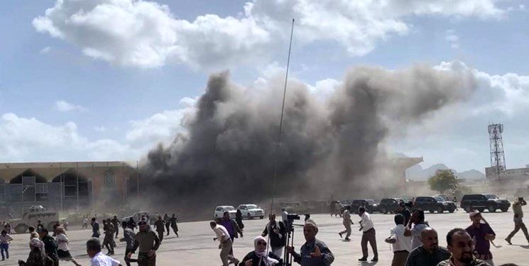 صدای انفجار در فرودگاه عدن همزمان با ورود کابینه جدید دولت مستعفی
