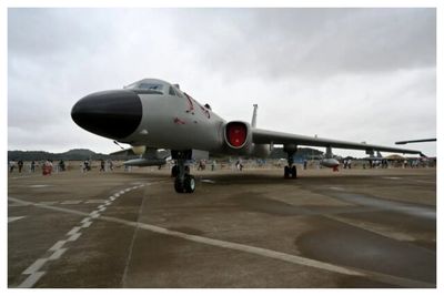 پرواز جنگنده و بمب افکن های چینی در نزدیکی تایوان/ پشت پرده چه خبر است؟