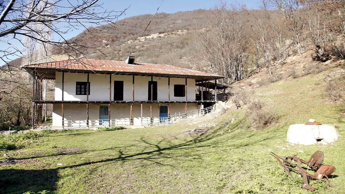 بوم‌گردی در مدارس متروک