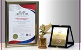 نشان برترین برند ارائه‌دهنده خدمات پشتیبانی اینترنت به رایتل اهدا شد