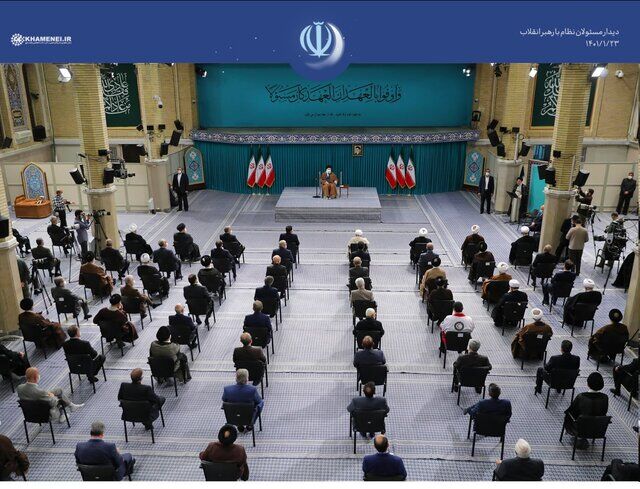مسئولان نظام با مقام معظم رهبری دیدار کردند