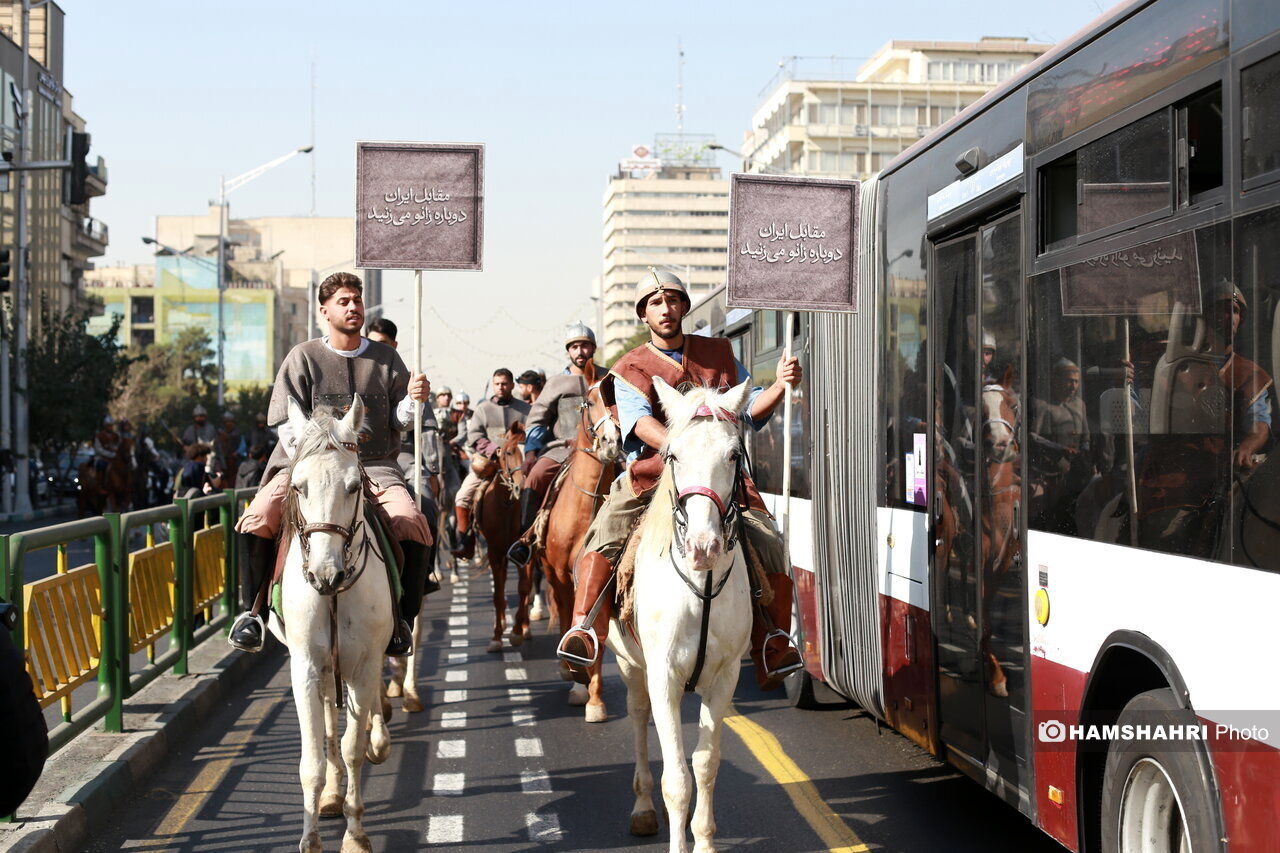 سربازان هخامنشی در خیابان های تهران / ماجرا چه بود؟