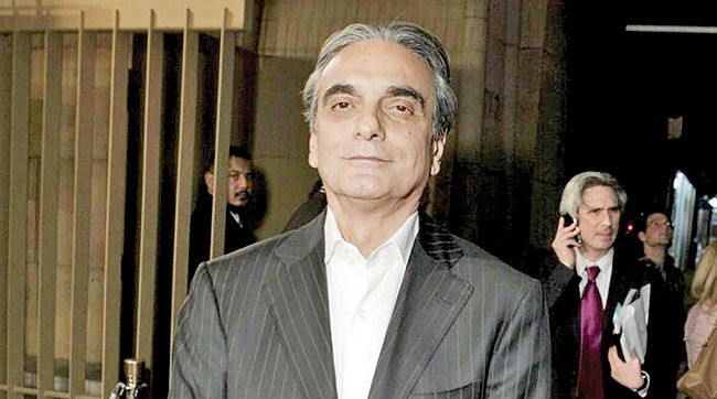 بیرون و درونش یکی بود