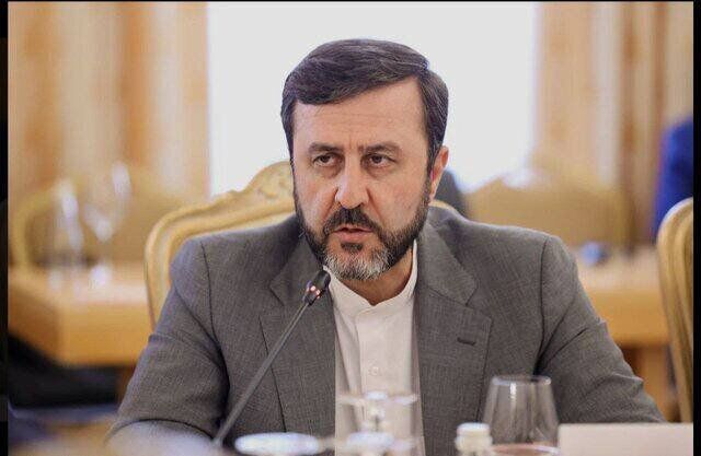 معاون عراقچی توئیت جدید زد/ ملت ایران در برابر فشار عقب‌نشینی نمی‌کند