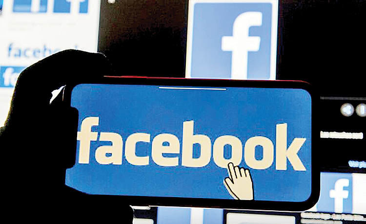 کمیسیون فدرال: فیس‌بوک رقبایش را می‌خرد یا نابود می‌کند
