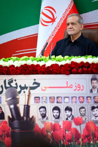 پزشکیان: گفت‌وگوها آمریکا را مجبور به همراهی کرد/ هنر، آوردن نگاه‌های مشترک به میدان است