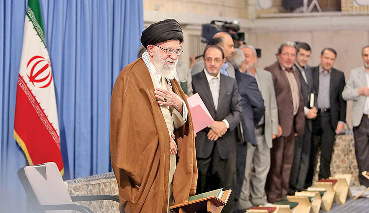 ملت ایران قدر انقلاب را دانست به استکبار اعتماد نکرد و پیشرفت کرد