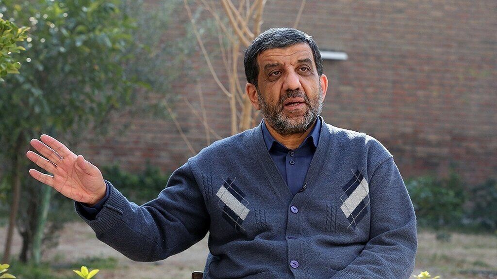 توئیت ضرغامی با هشتگ دانشگاه شریف 