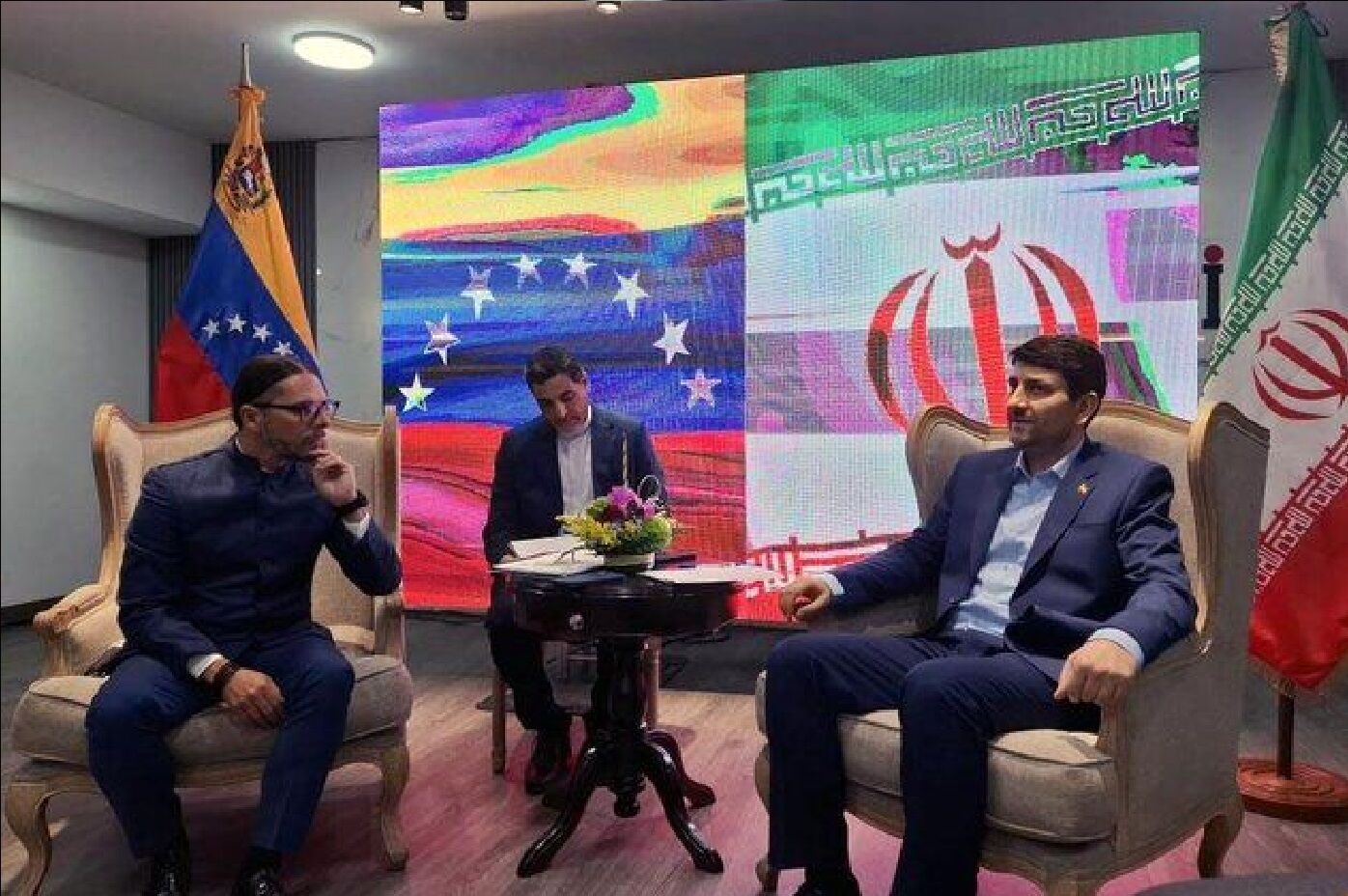 برگزاری نشست مشترک وزیران ارتباطات ایران و ونزوئلا 