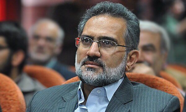 معاون پارلمانی رئیس جمهور:
ماهیت واقعی آمریکا را برای نسل جوان بازگو کنیم
